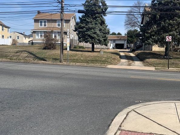 150 Kedron, Morton PA 19070