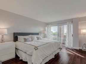 1300 Army Navy Drive 803, Arlington VA 22202