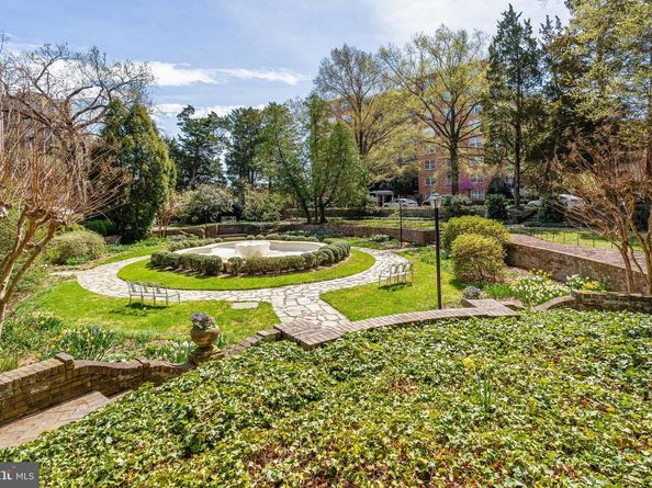 4000 Cathedral Avenue NW 406B, Washington DC 20016