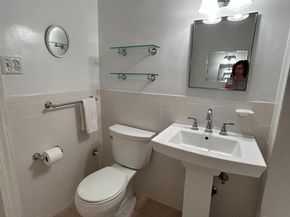 4000 Cathedral Avenue NW 406B, Washington DC 20016