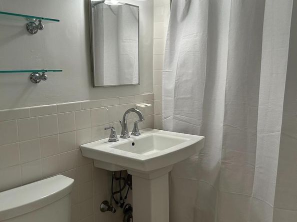 4000 Cathedral Avenue NW 406B, Washington DC 20016