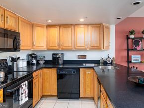 2001 Hamilton Street 925, Philadelphia PA 19130