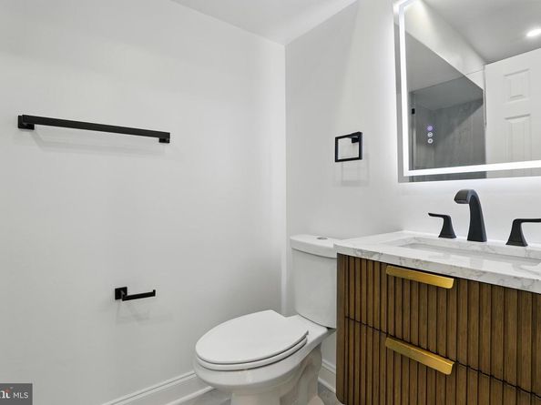 2127 12TH Place NW, Washington DC 20009