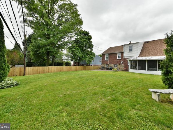 227 Rolling Hill Road, Elkins Park PA 19027