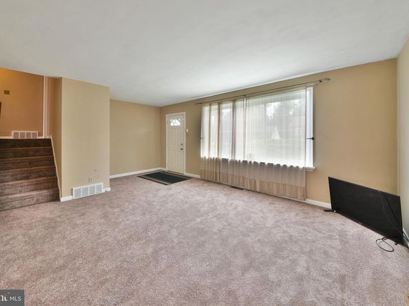 227 Rolling Hill Road, Elkins Park PA 19027