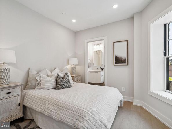 1744 Lanier Place NW 3, Washington DC 20009