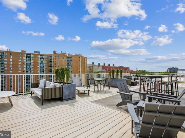 625 Slaters Lane 407, Alexandria VA 22314