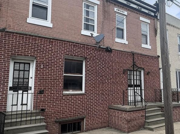 1347 S Hollywood Street, Philadelphia PA 19146
