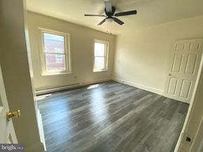 433 E Auburn Street, Philadelphia PA 19134