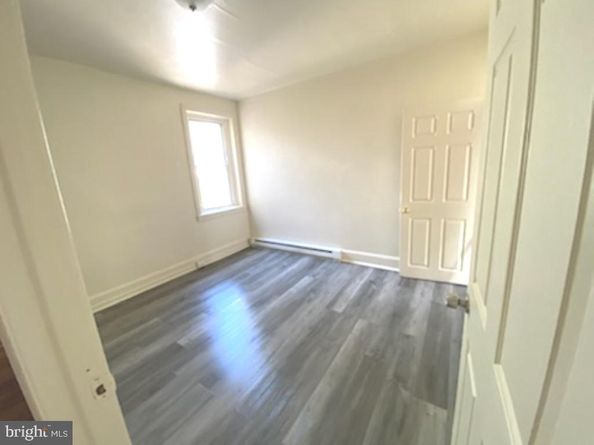 433 E Auburn Street, Philadelphia PA 19134