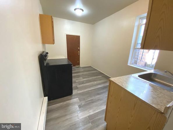 433 E Auburn Street, Philadelphia PA 19134