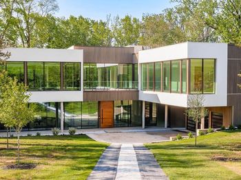 1627 Lafayette Road