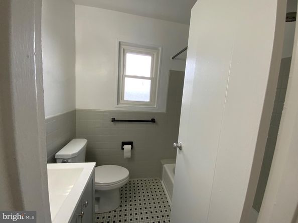 2720 7TH Street NE 301, Washington DC 20017