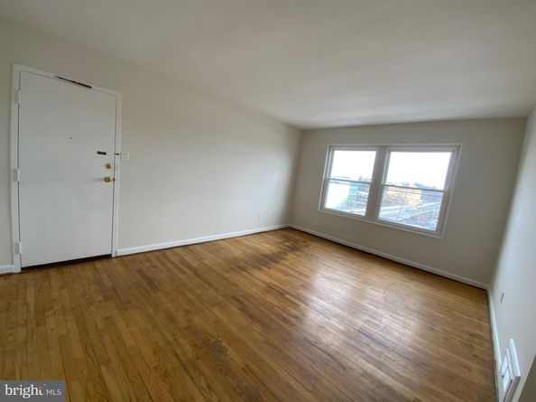 2720 7TH Street NE 301, Washington DC 20017