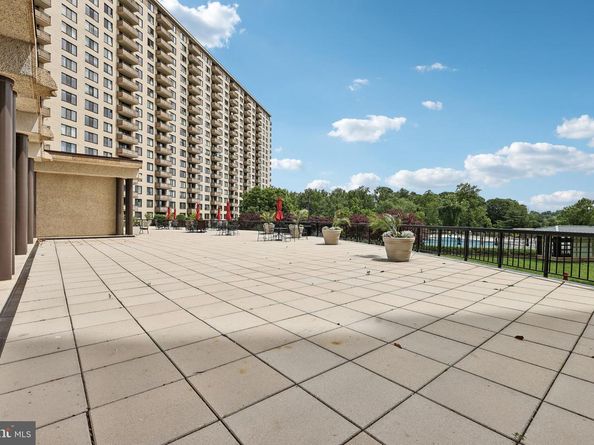 5225 Pooks Hill Road 1120N, Bethesda MD 20814