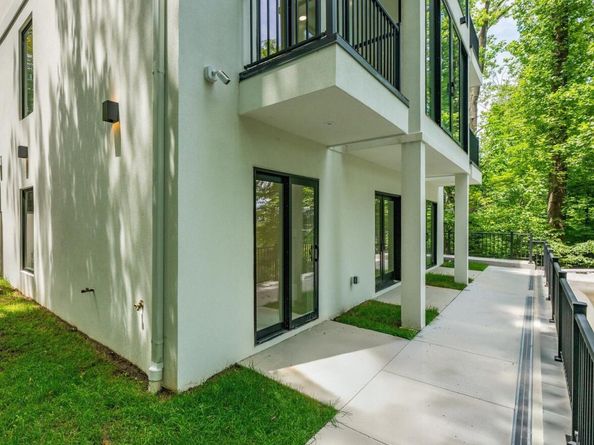 2321 N Richmond Street, Arlington VA 22207