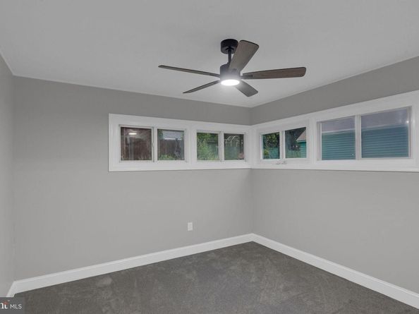 283 Snowball Drive, Levittown PA 19056