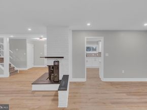 283 Snowball Drive, Levittown PA 19056