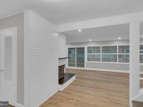 283 Snowball Drive, Levittown PA 19056