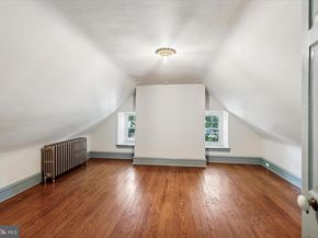 301 E Moreland Road, Willow Grove PA 19090