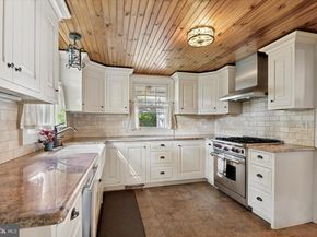 301 E Moreland Road, Willow Grove PA 19090