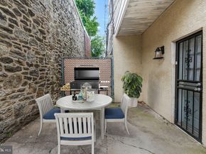 6539 Berdan Street, Philadelphia PA 19119