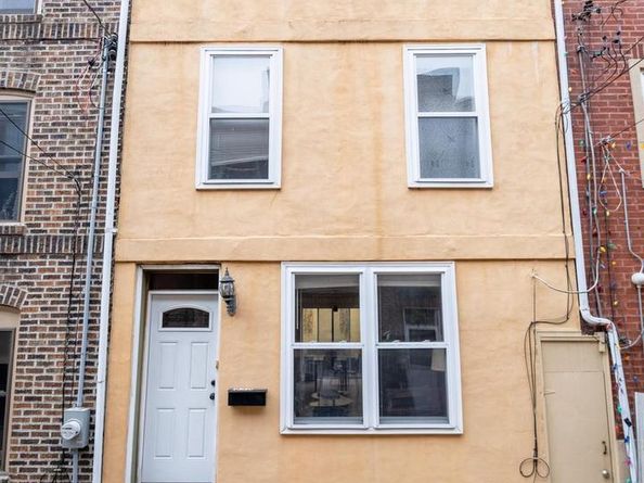 930 League Street, Philadelphia PA 19147