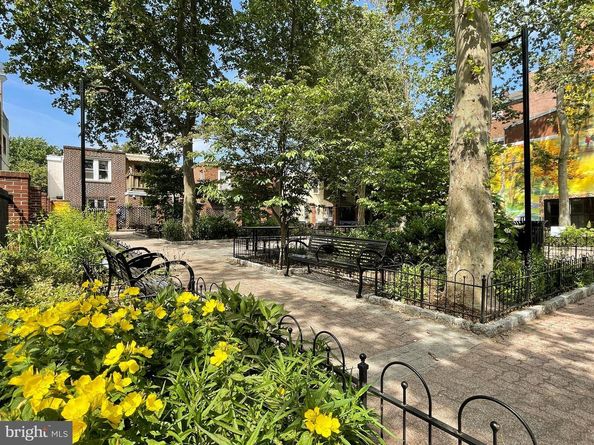 930 League Street, Philadelphia PA 19147