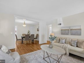 834 N Abingdon Street, Arlington VA 22203