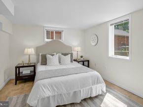 834 N Abingdon Street, Arlington VA 22203