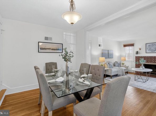 834 N Abingdon Street, Arlington VA 22203