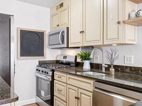 730 24TH Street NW 321, Washington DC 20037