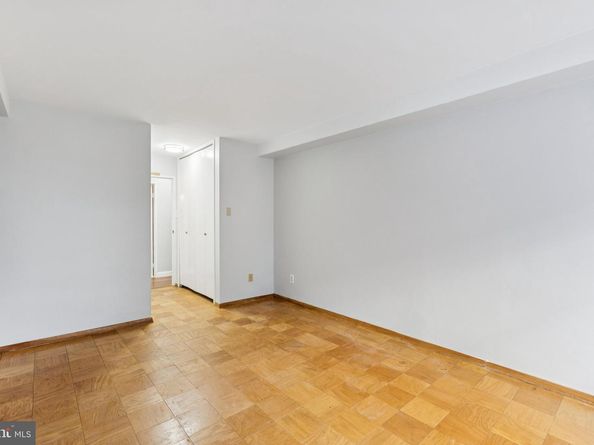 730 24TH Street NW 321, Washington DC 20037