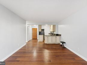 730 24TH Street NW 321, Washington DC 20037