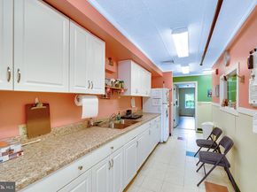 636 Almshouse Road, Ivyland PA 18974