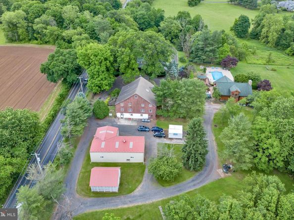 636 Almshouse Road, Ivyland PA 18974