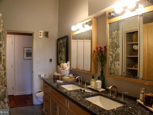 636 Almshouse Road, Ivyland PA 18974
