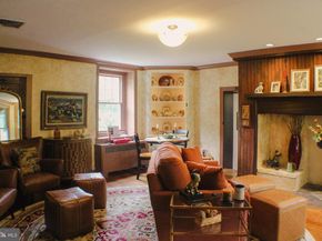 636 Almshouse Road, Ivyland PA 18974