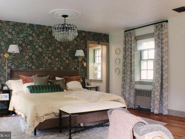 636 Almshouse Road, Ivyland PA 18974