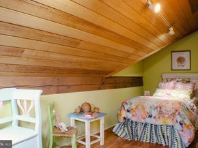 636 Almshouse Road, Ivyland PA 18974
