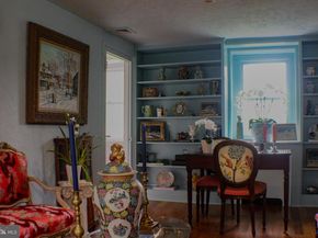 636 Almshouse Road, Ivyland PA 18974