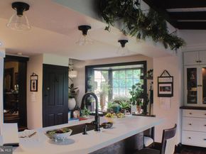 636 Almshouse Road, Ivyland PA 18974