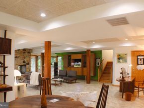 636 Almshouse Road, Ivyland PA 18974