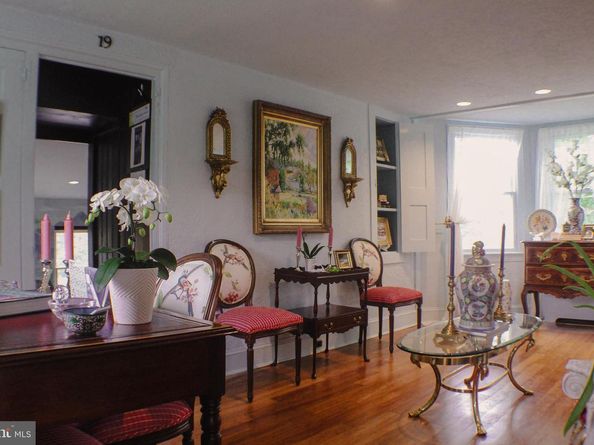 636 Almshouse Road, Ivyland PA 18974