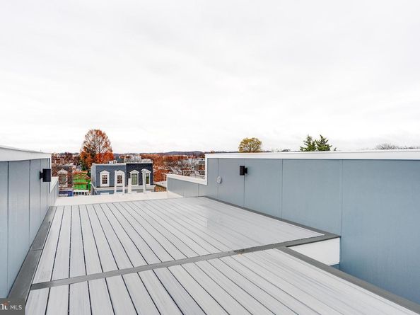 329 16TH Street SE, Washington DC 20003