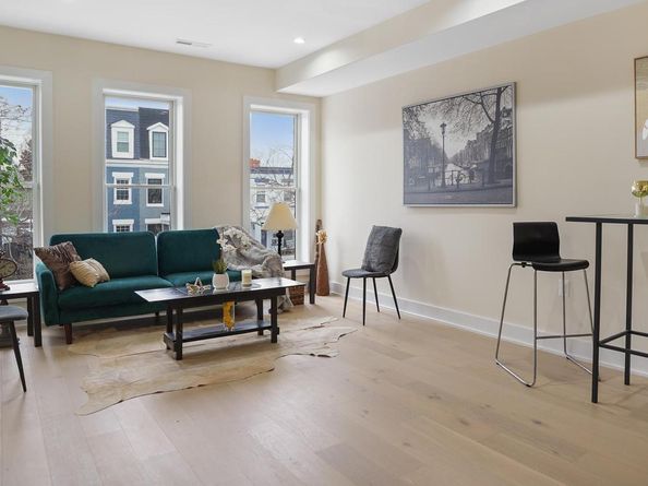 329 16TH Street SE, Washington DC 20003
