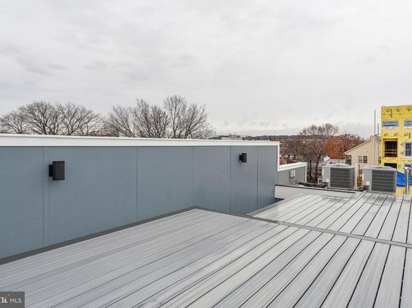 329 16TH Street SE, Washington DC 20003