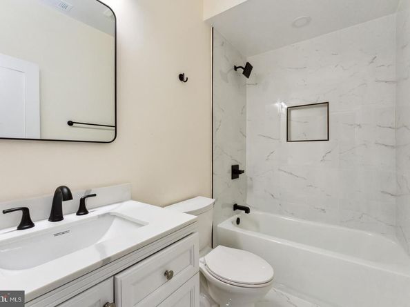 329 16TH Street SE, Washington DC 20003