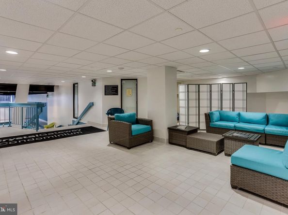 1300 Crystal Drive 901S, Arlington VA 22202