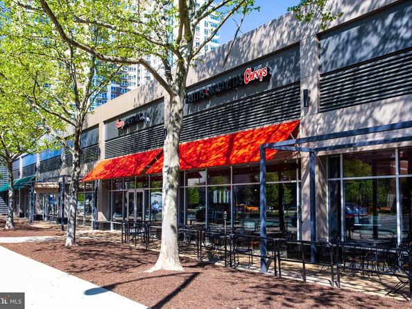 1300 Crystal Drive 901S, Arlington VA 22202